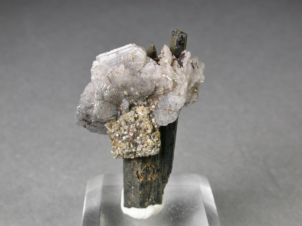 Manganoan Calcite Albite & Aegirine