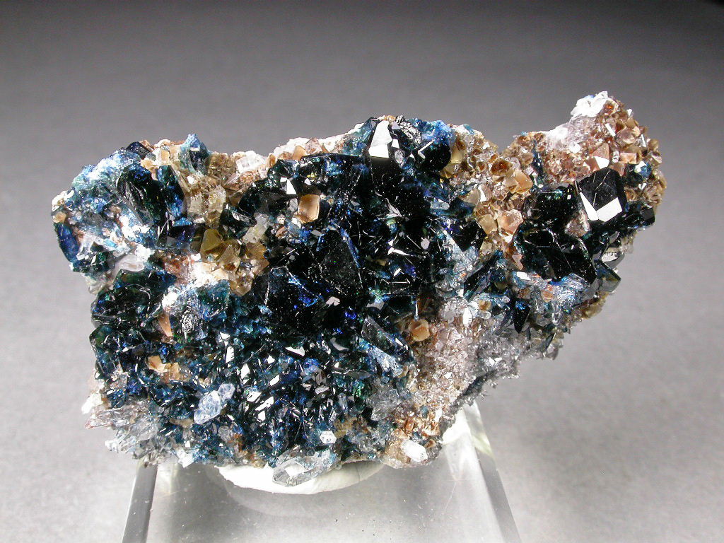 Lazulite Quartz Siderite & Fluorapatite