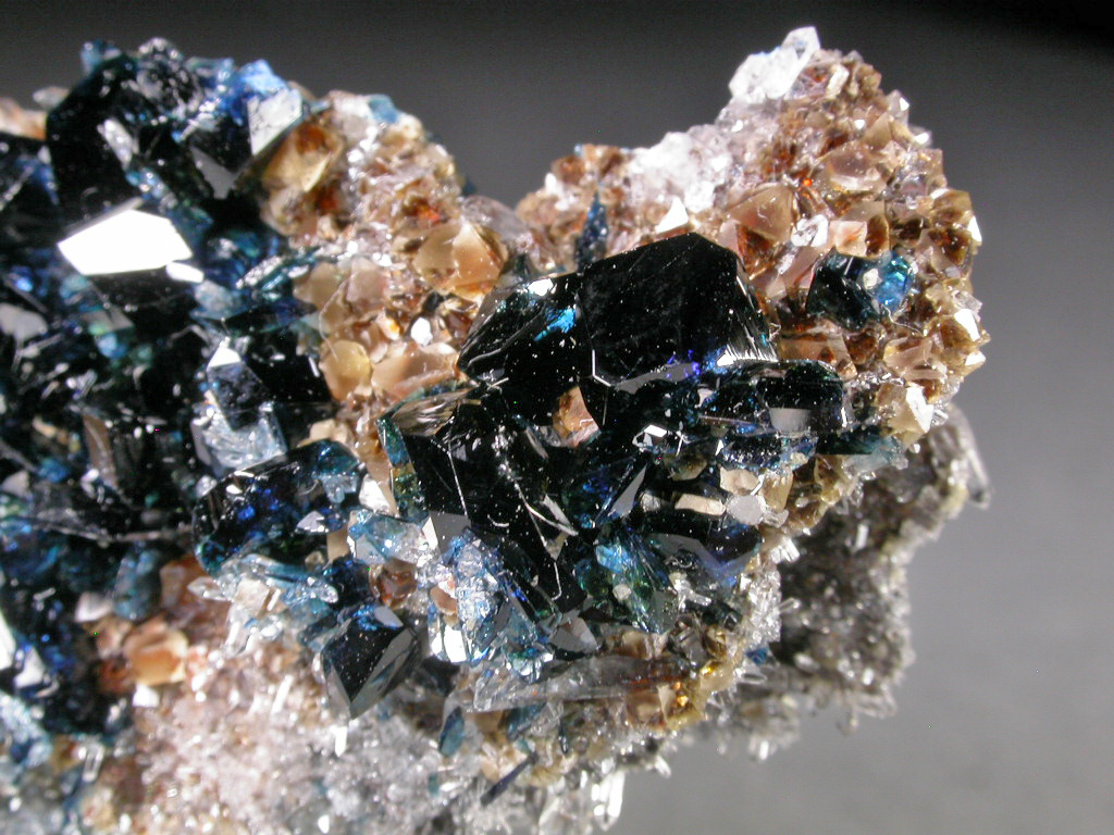 Lazulite Quartz Siderite & Fluorapatite