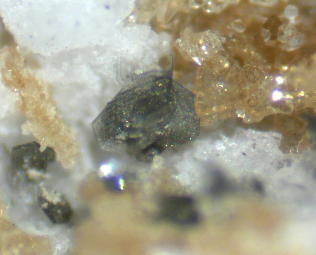 Bastnäsite-(Ce) & Gmelinite-Na