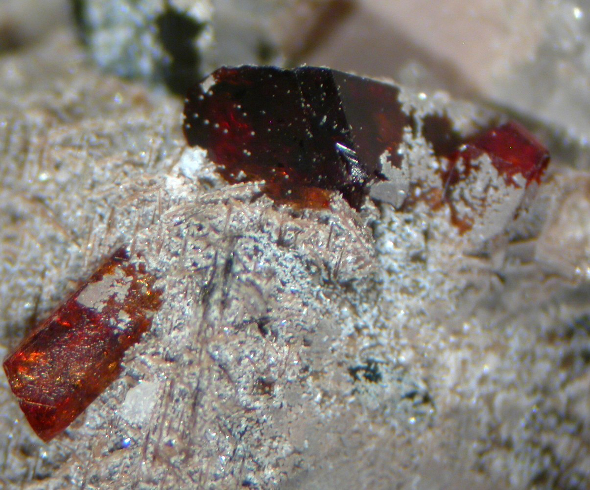 Manganoneptunite & Catapleiite