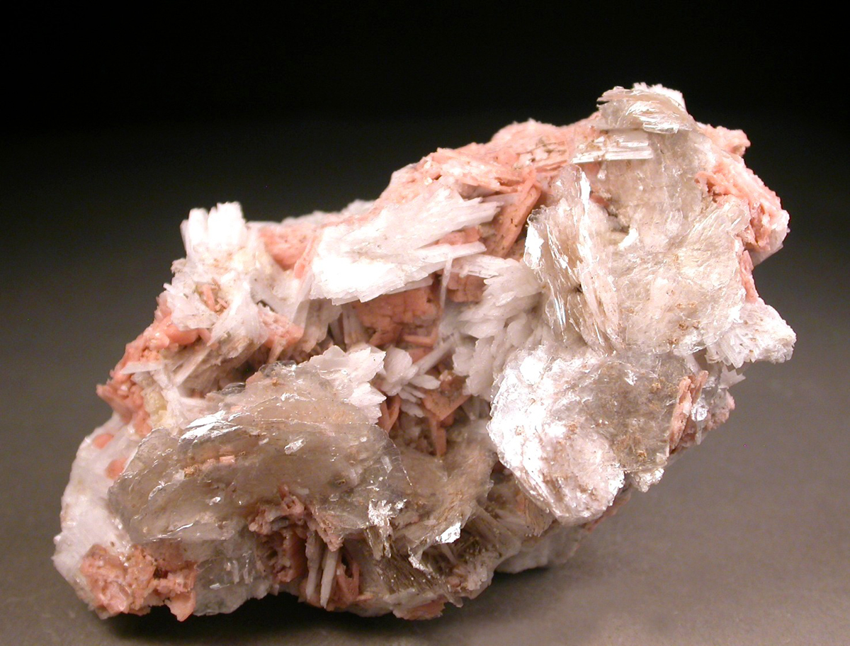Polylithionite Schizolite & Leucophanite