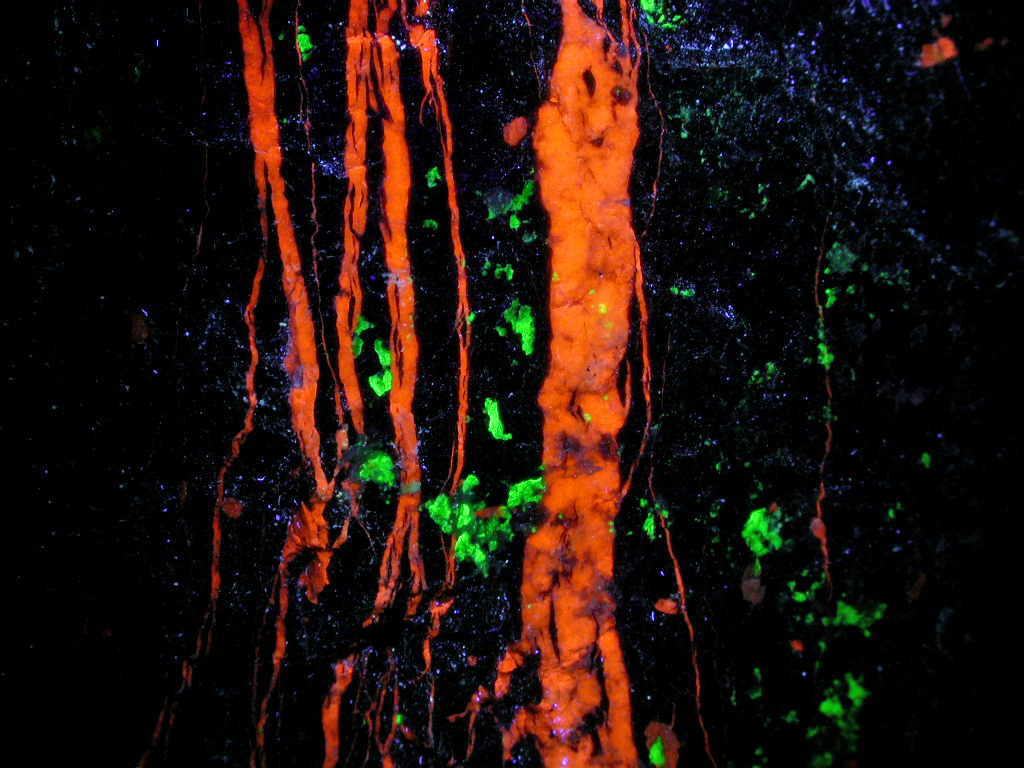 Willemite Calcite & Axinite
