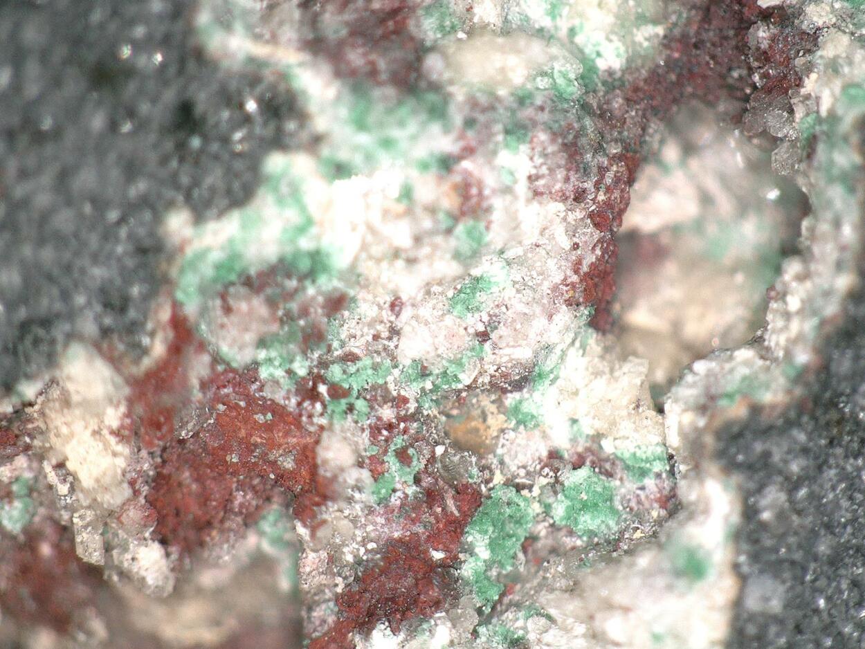 Ramsbeckite