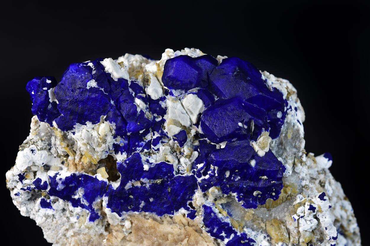 Lazurite With Calcite