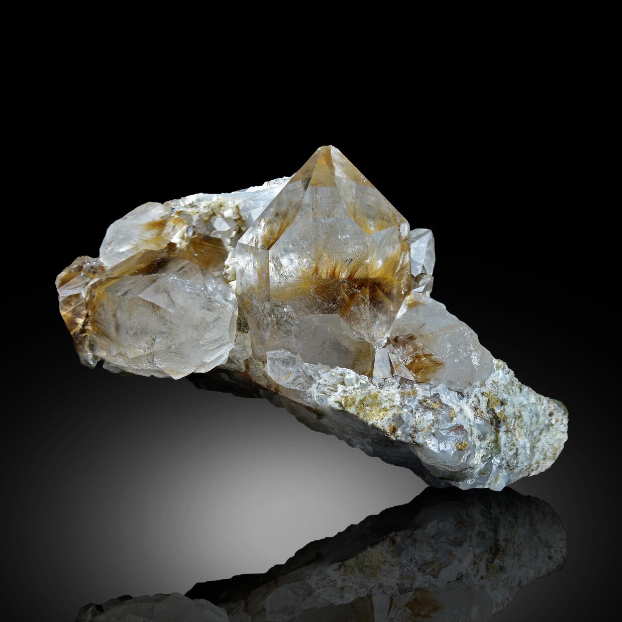 Quartz With Rutile & Brookite Inclusions