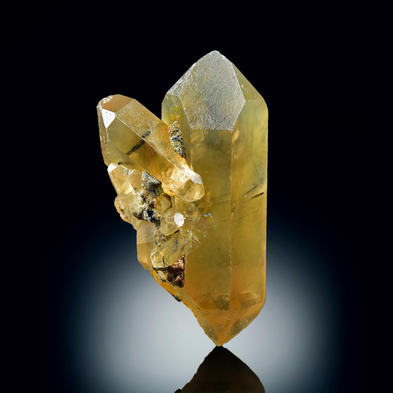 Quartz With Astrophyllite & Rutile Inclusions