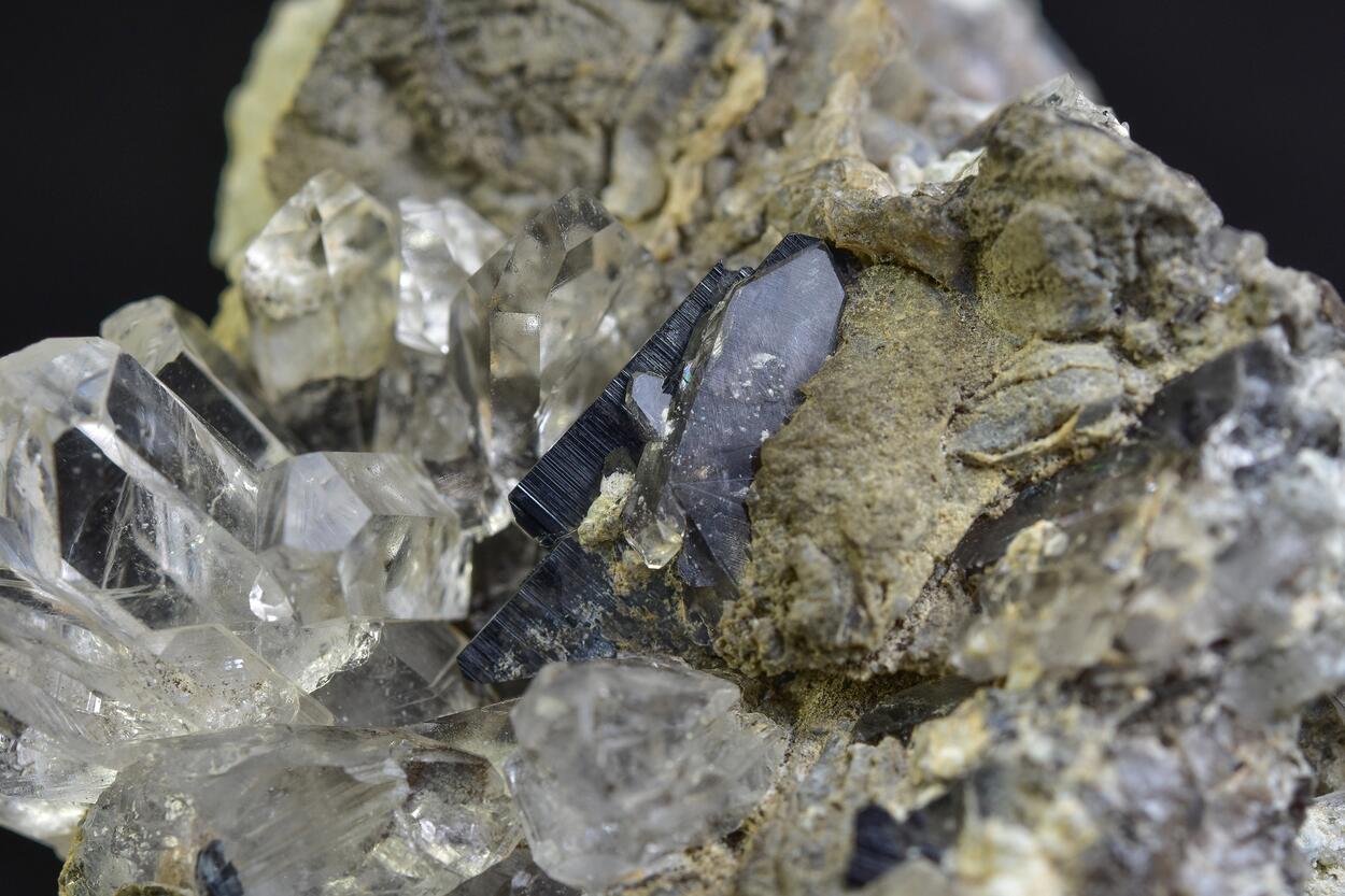 Brookite With Quartz