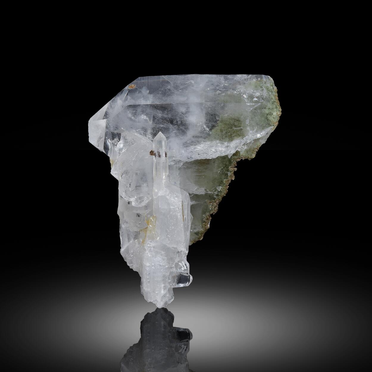 Faden Quartz With Chlorite
