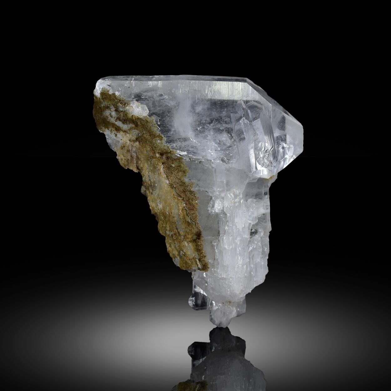 Faden Quartz With Chlorite
