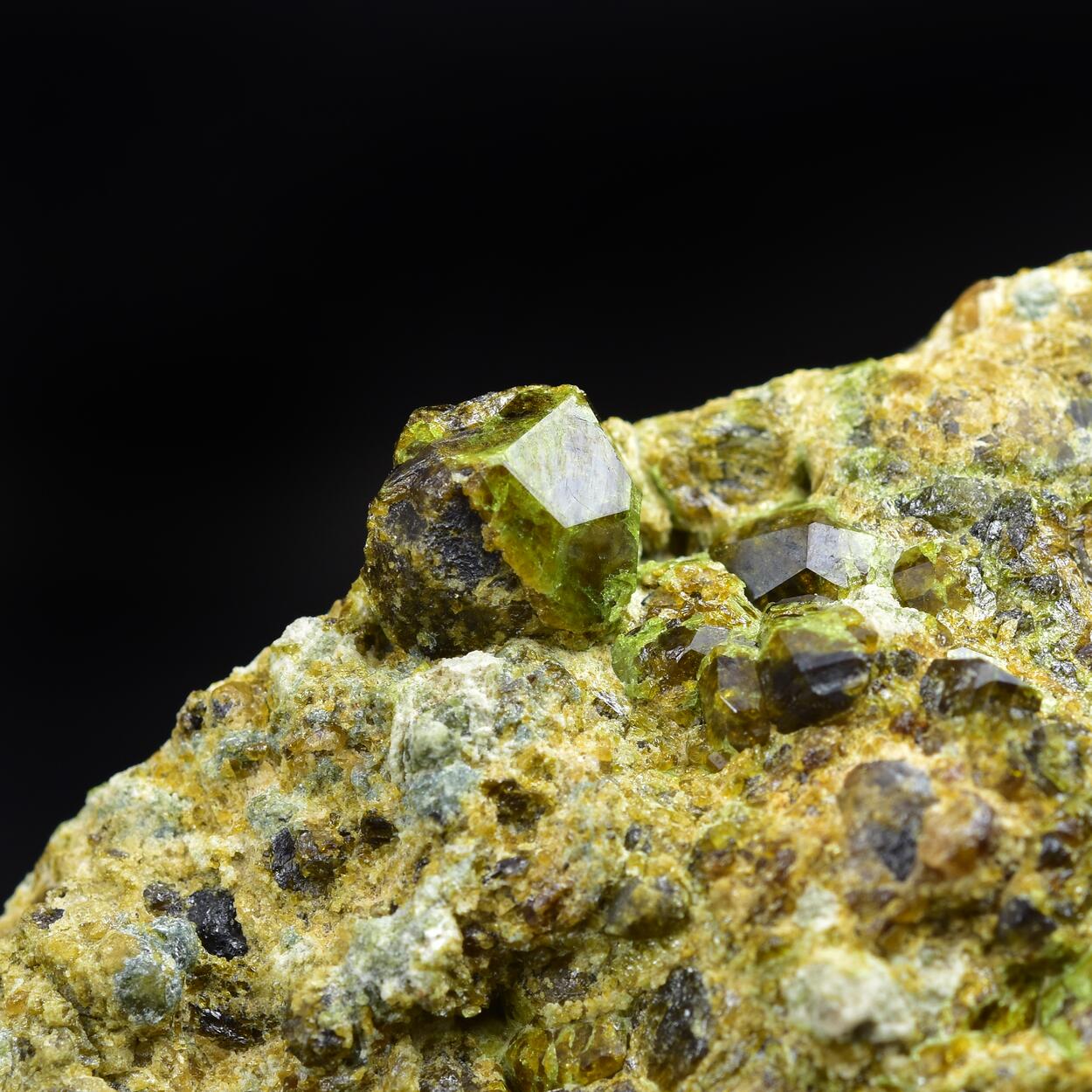 Garnet Var Demantoid
