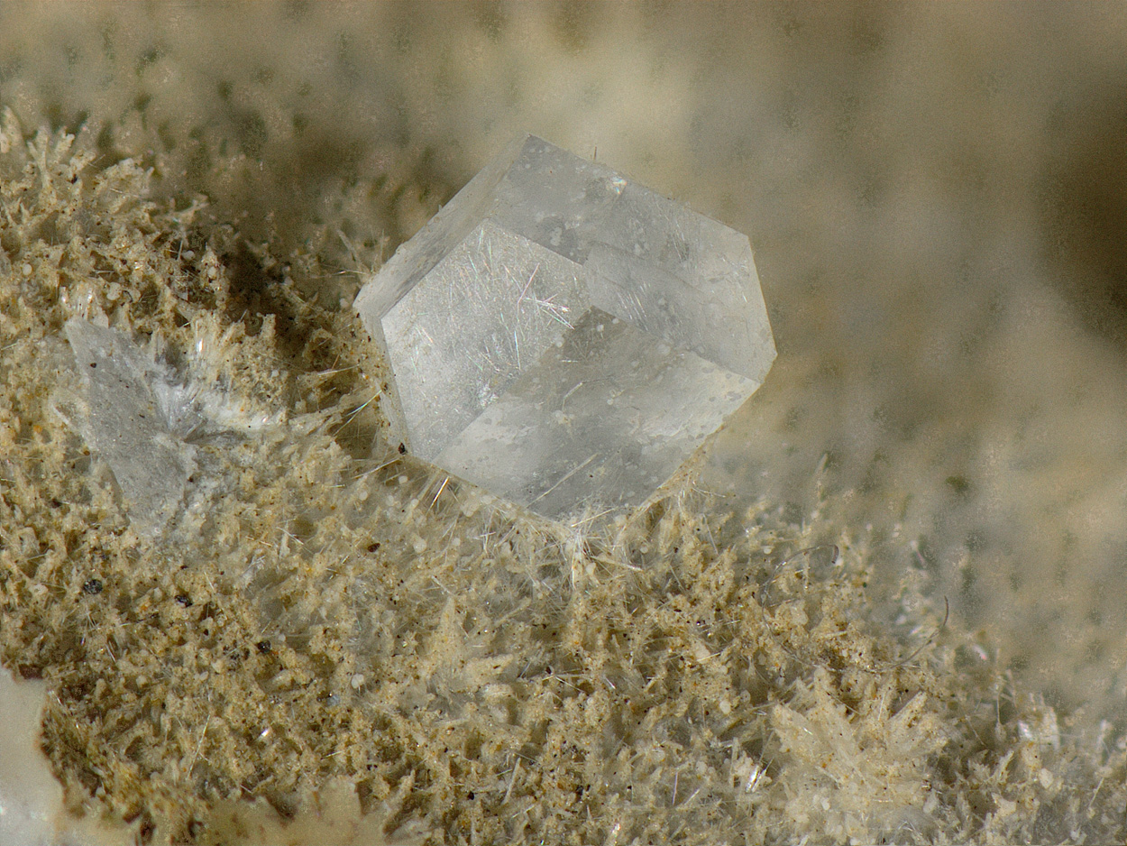 Fluorapophyllite-(K)