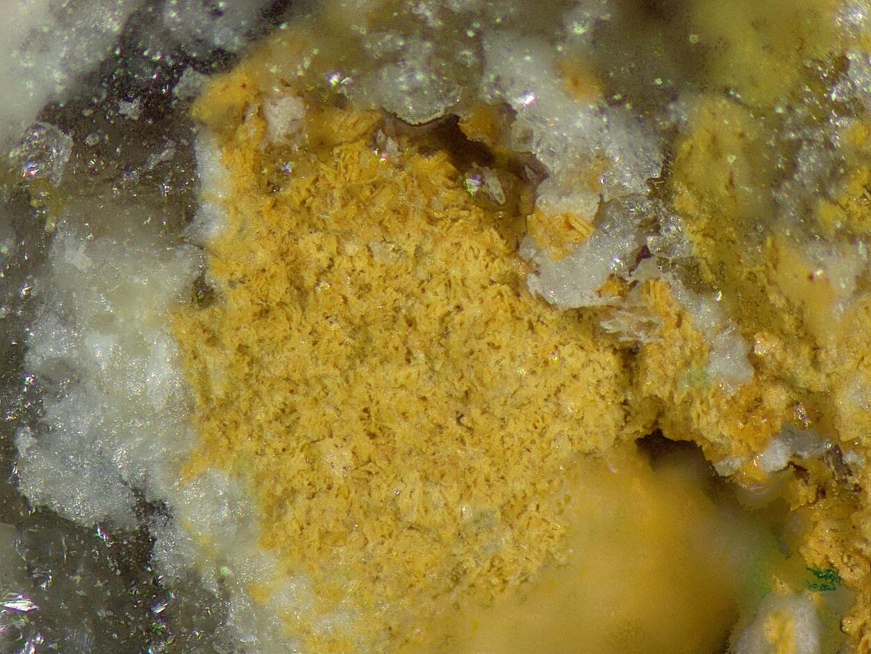 Arsenbrackebuschite