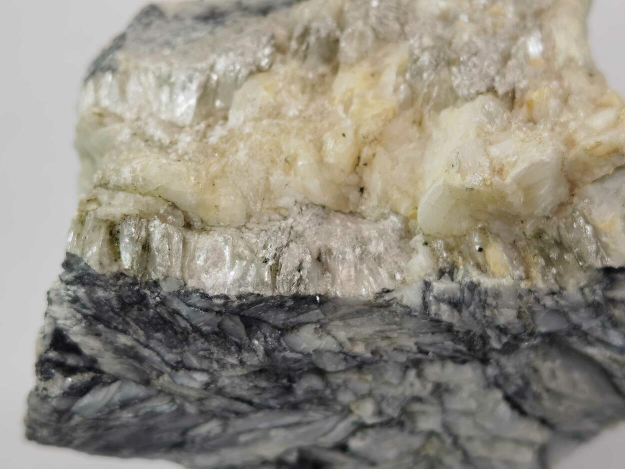 Talc & Magnesite Var Pinolite