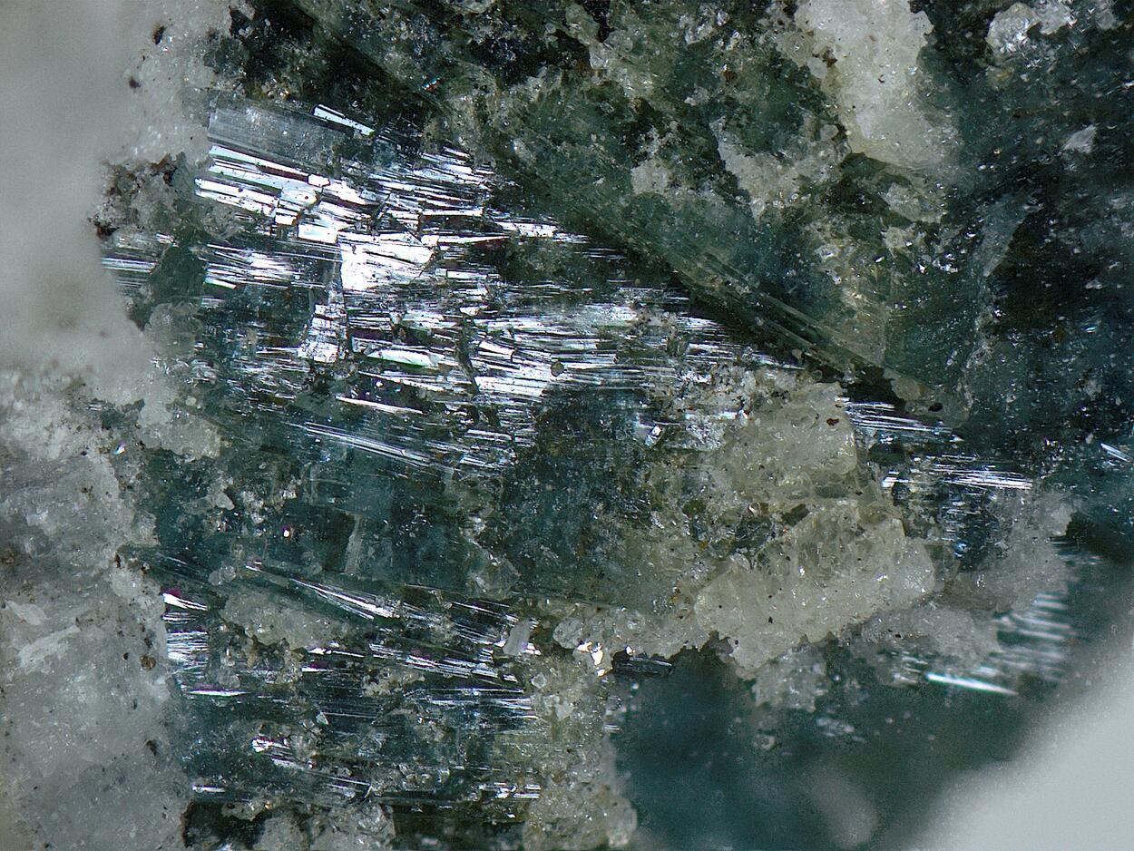 Kovdorskite & Dolomite