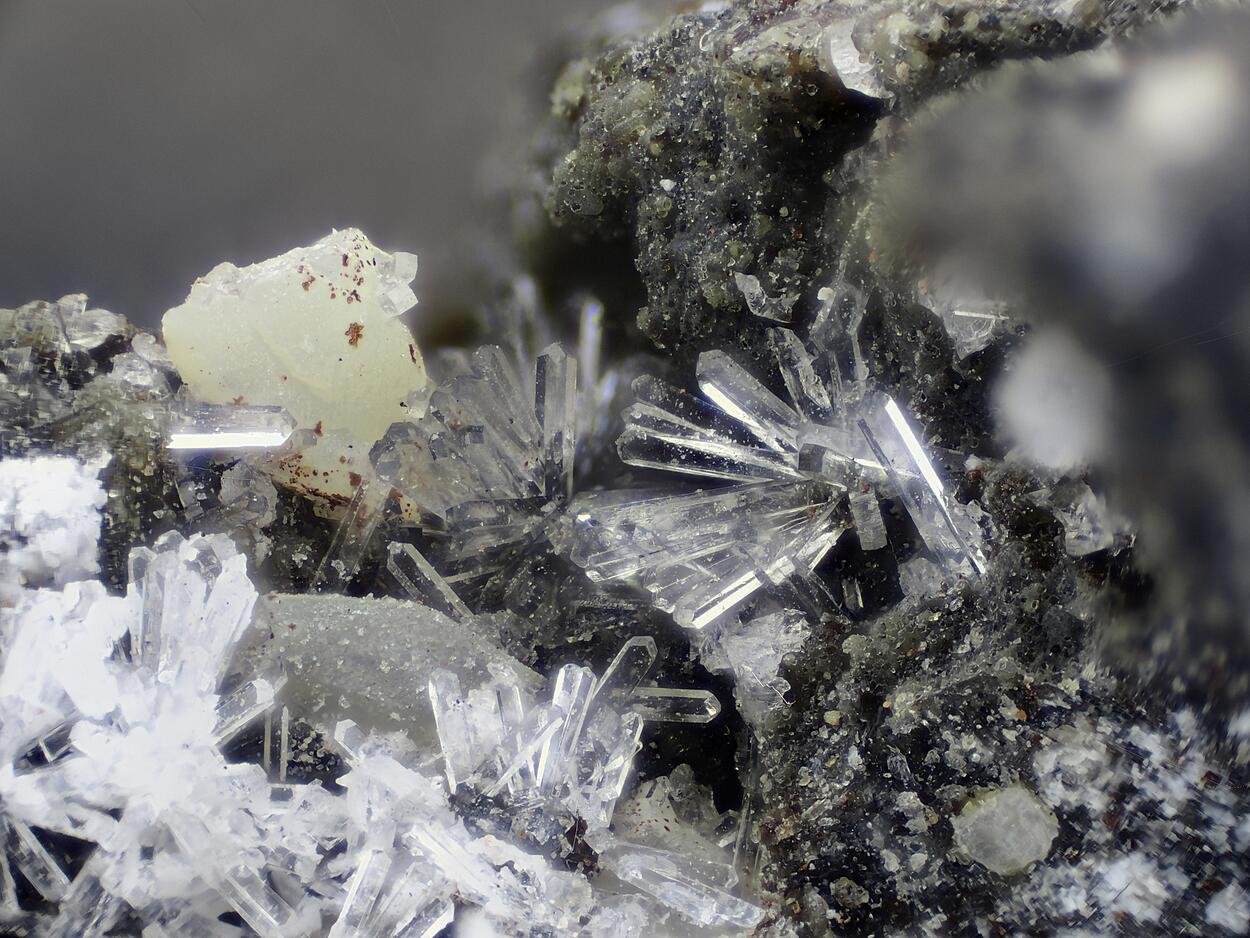 Merlinoite