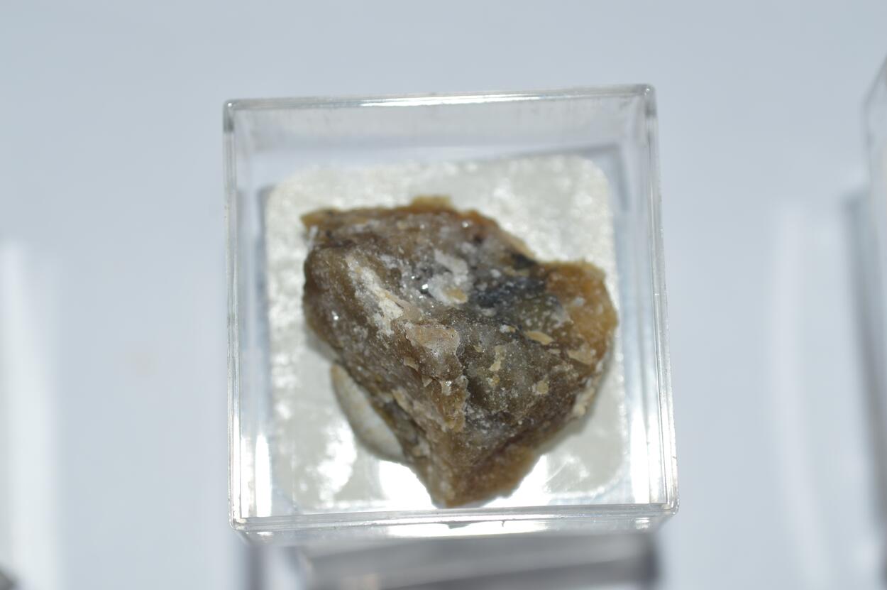 Groutite