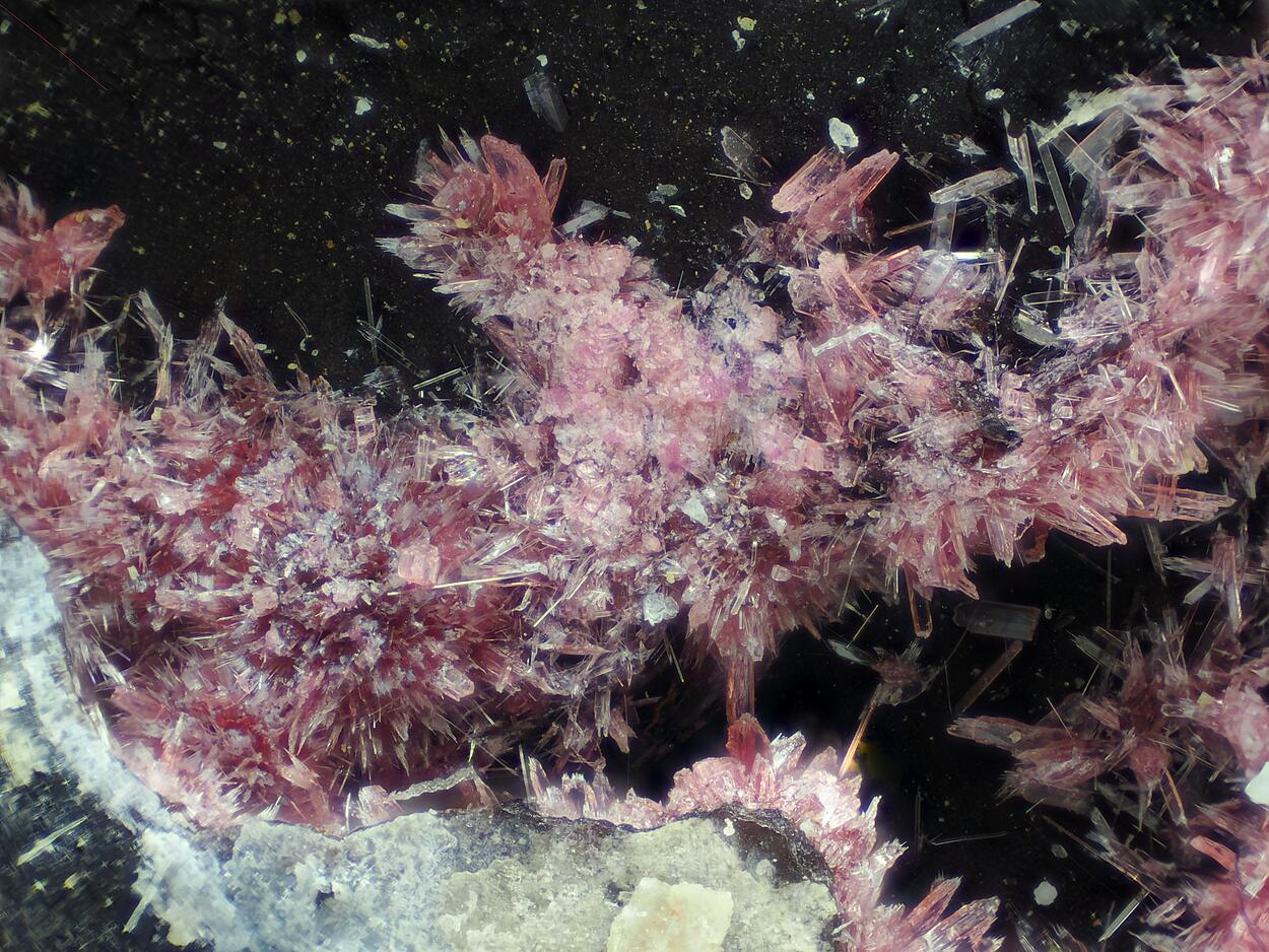 Erythrite