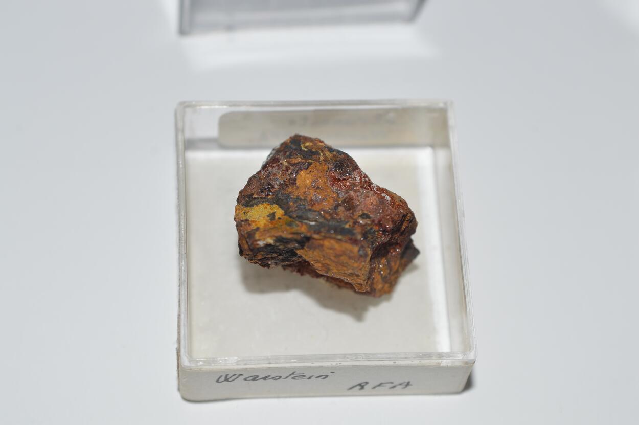 Beraunite Cacoxenite