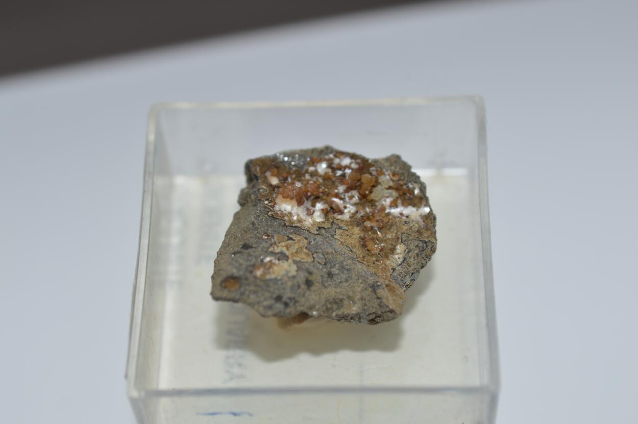 Aragonite Phillipsite & Siderite