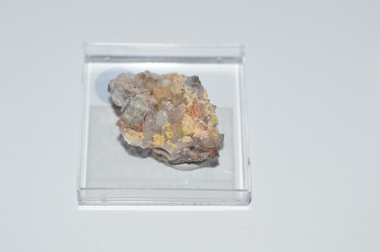 Vanadinite & Baryte