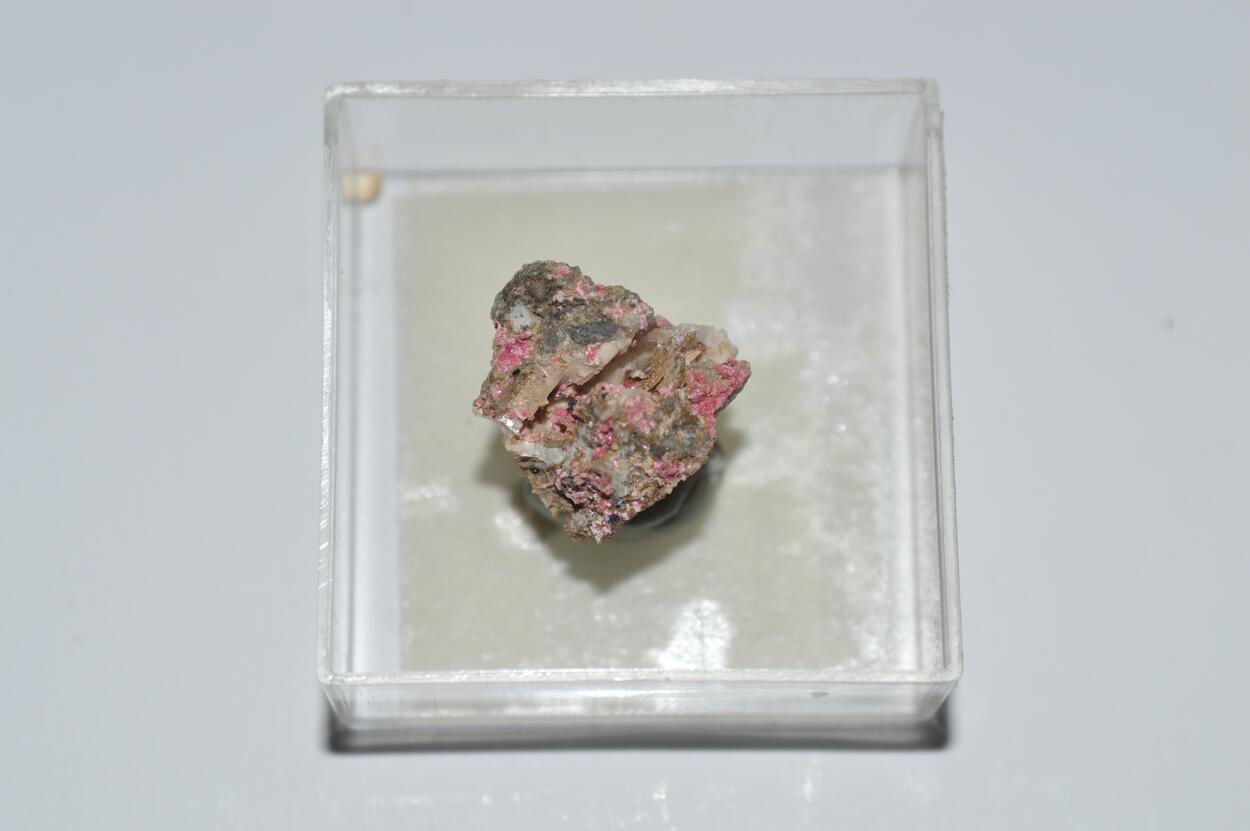 Erythrite