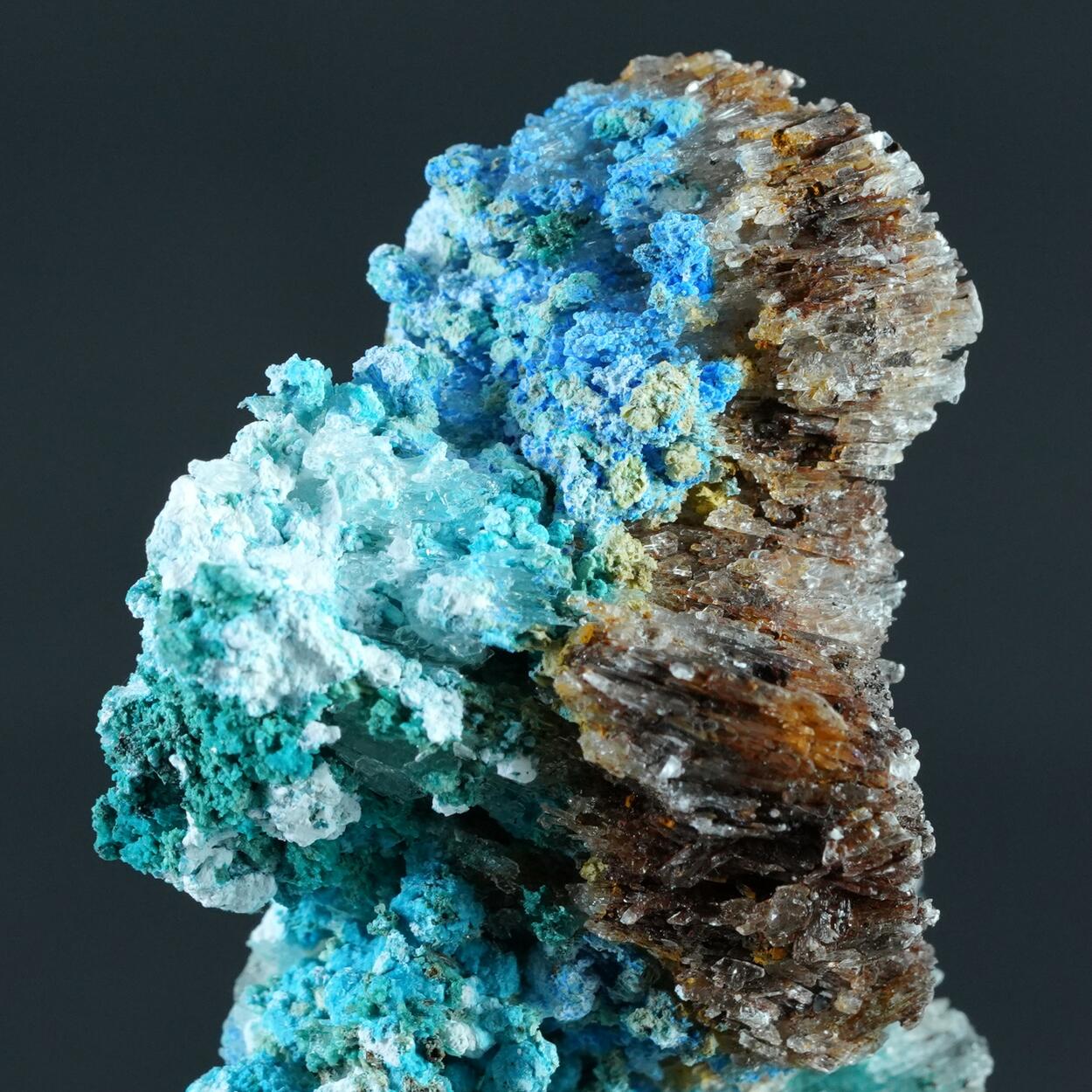 Gypsum Serpierite Spangolite & Cyanotrichite