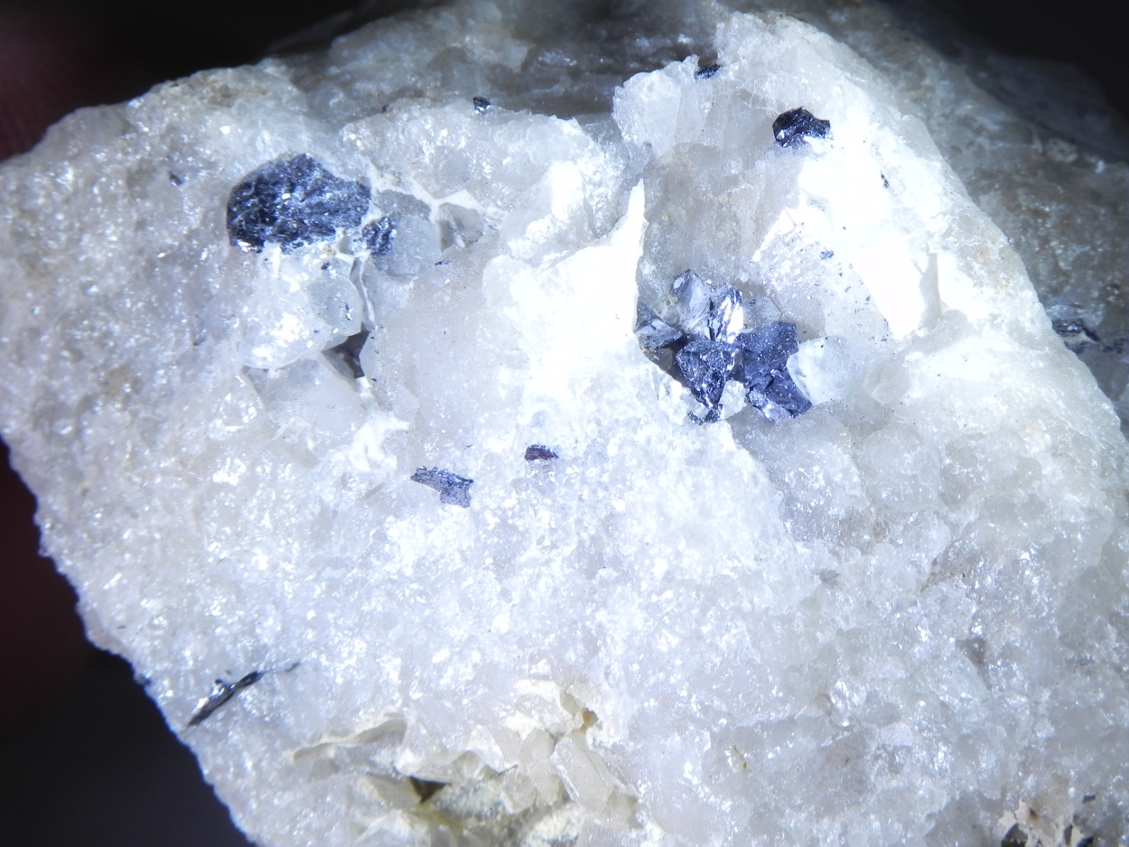 Betpakdalite & Molybdenite