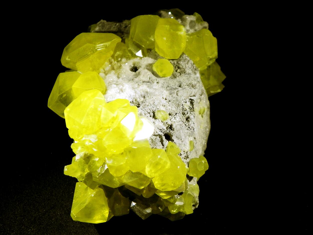 Sulphur On Aragonite