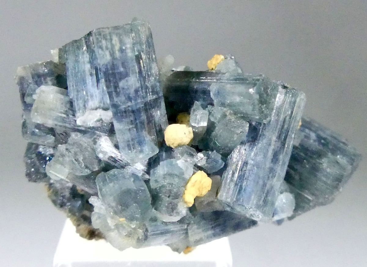 Fluorapatite