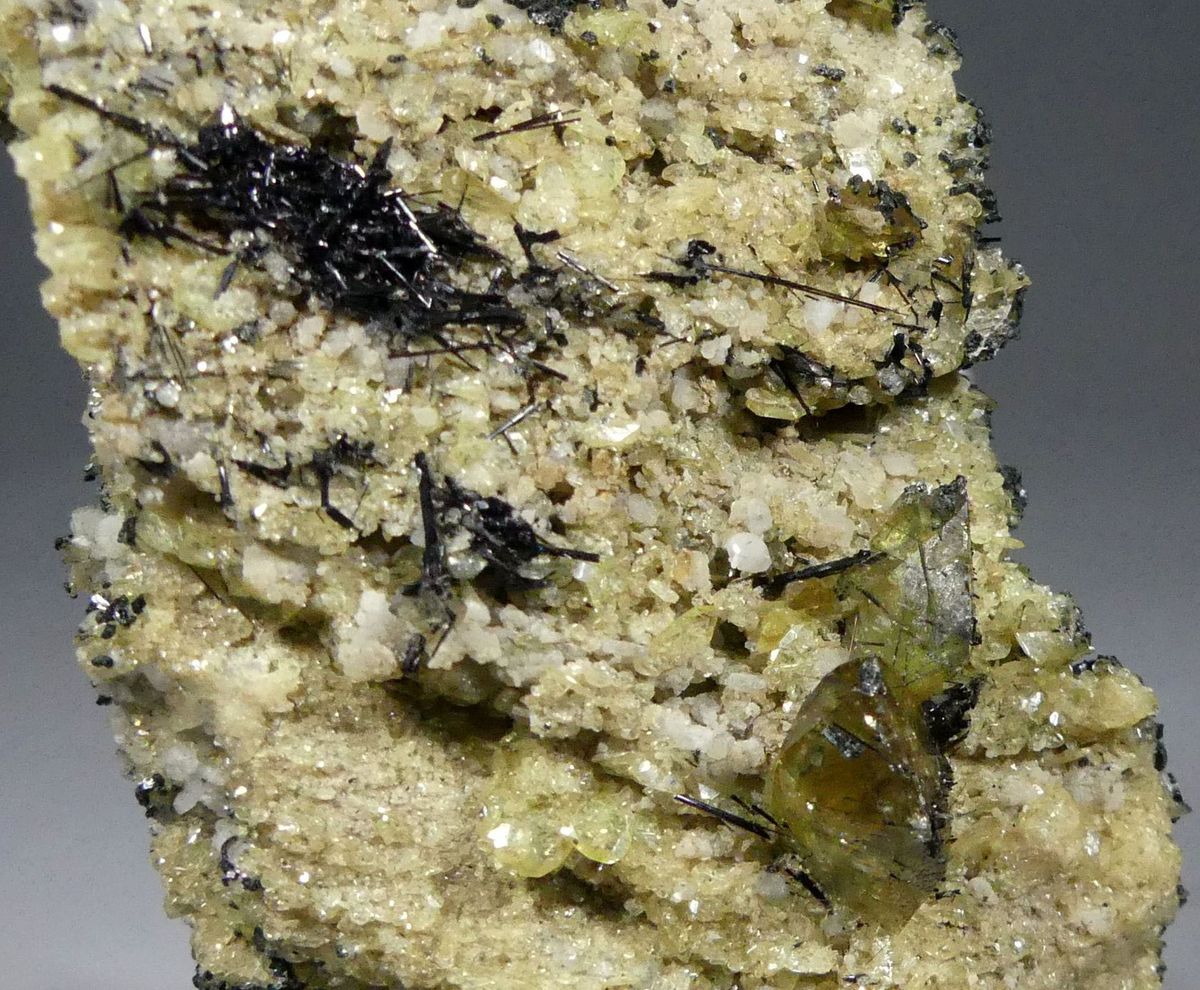 Titanite With Rutile Albite & Clinochlore