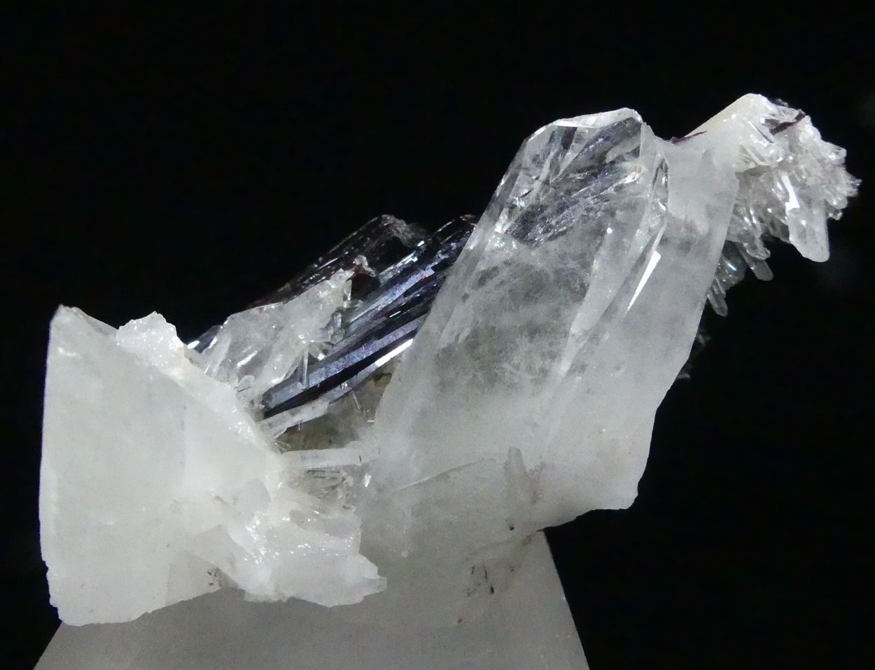 Hübnerite & Quartz