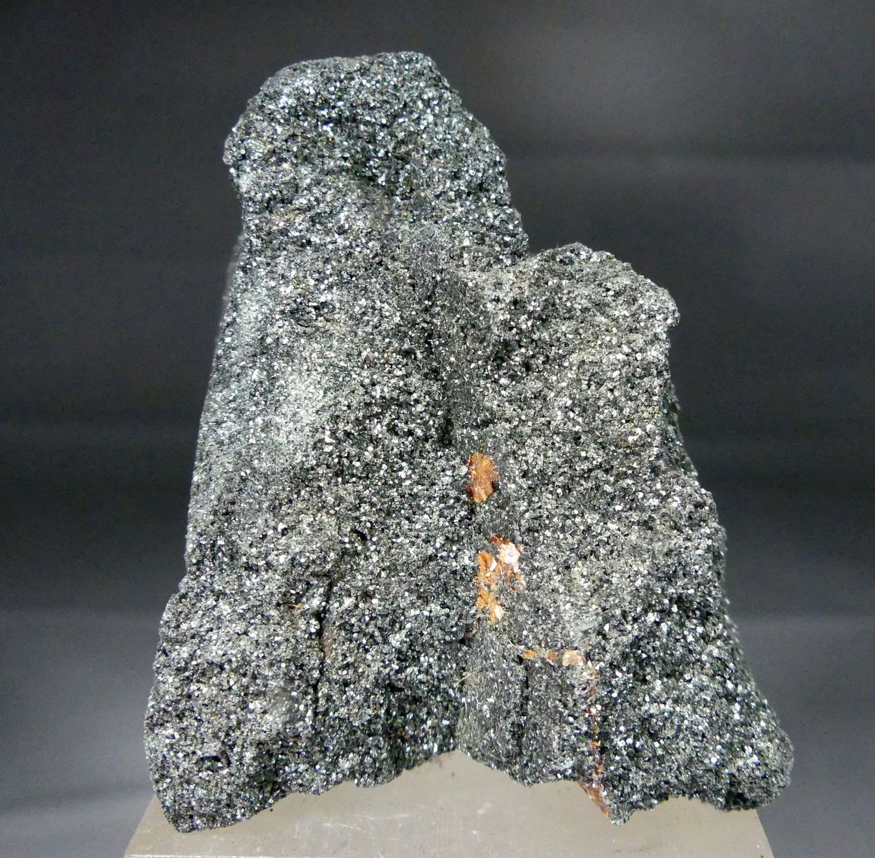 Brookite On Chlorite
