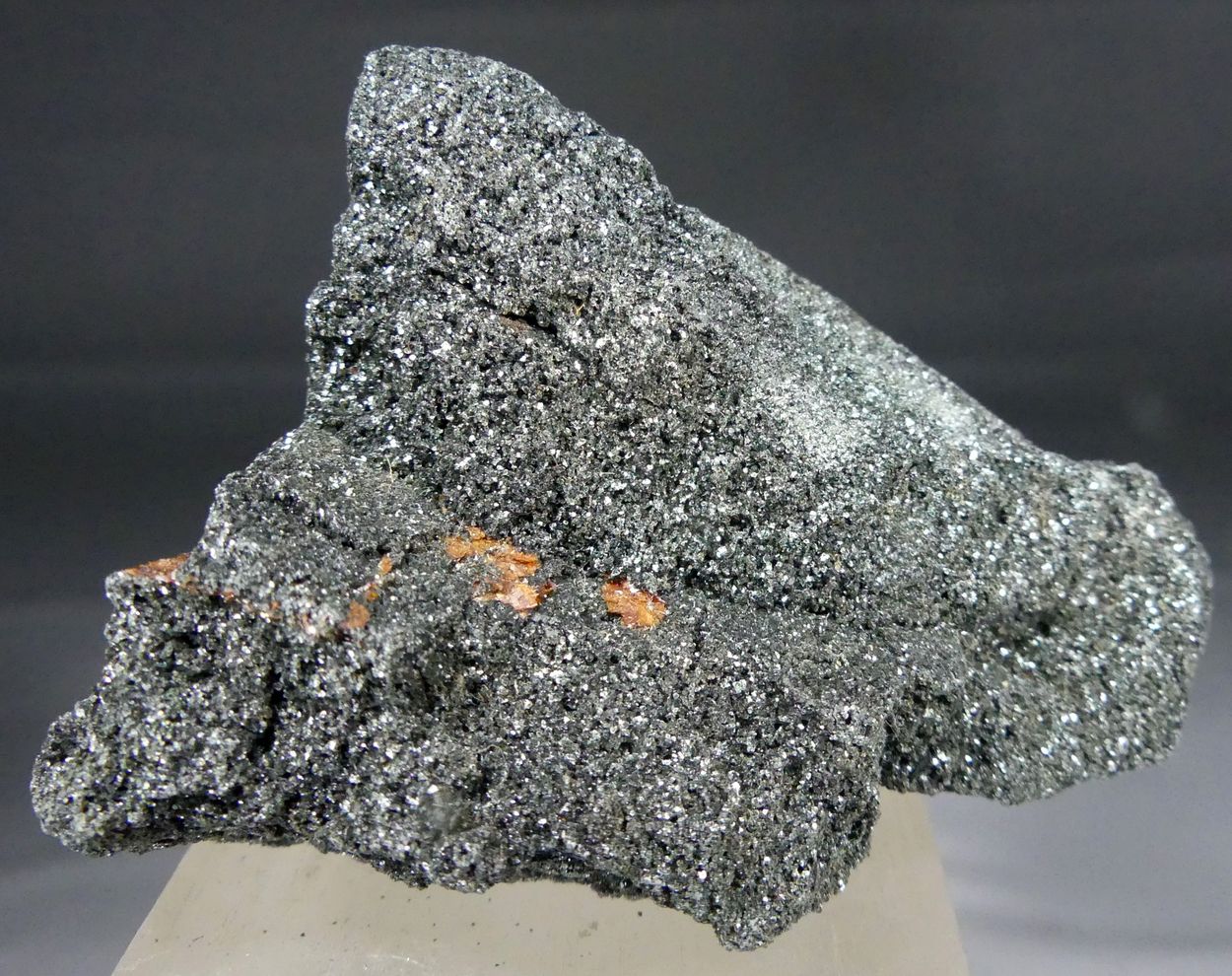 Brookite On Chlorite