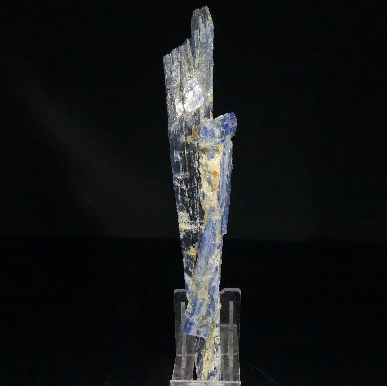 Kyanite