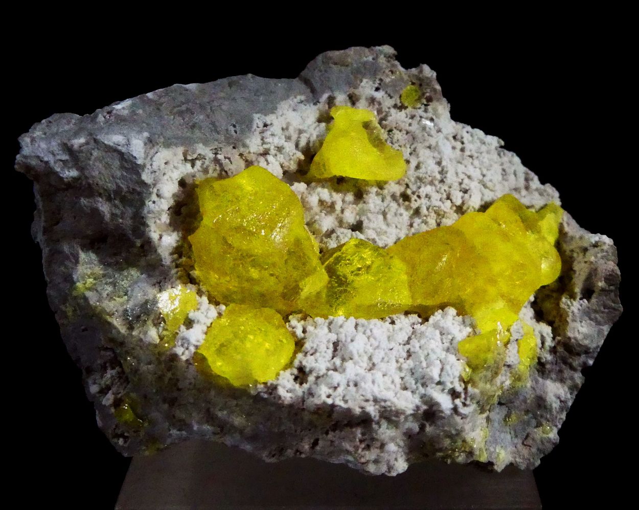 Native Sulphur