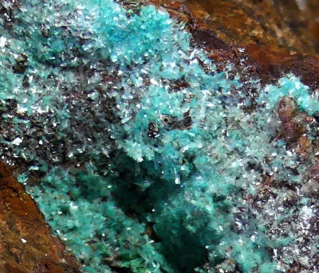 Aurichalcite