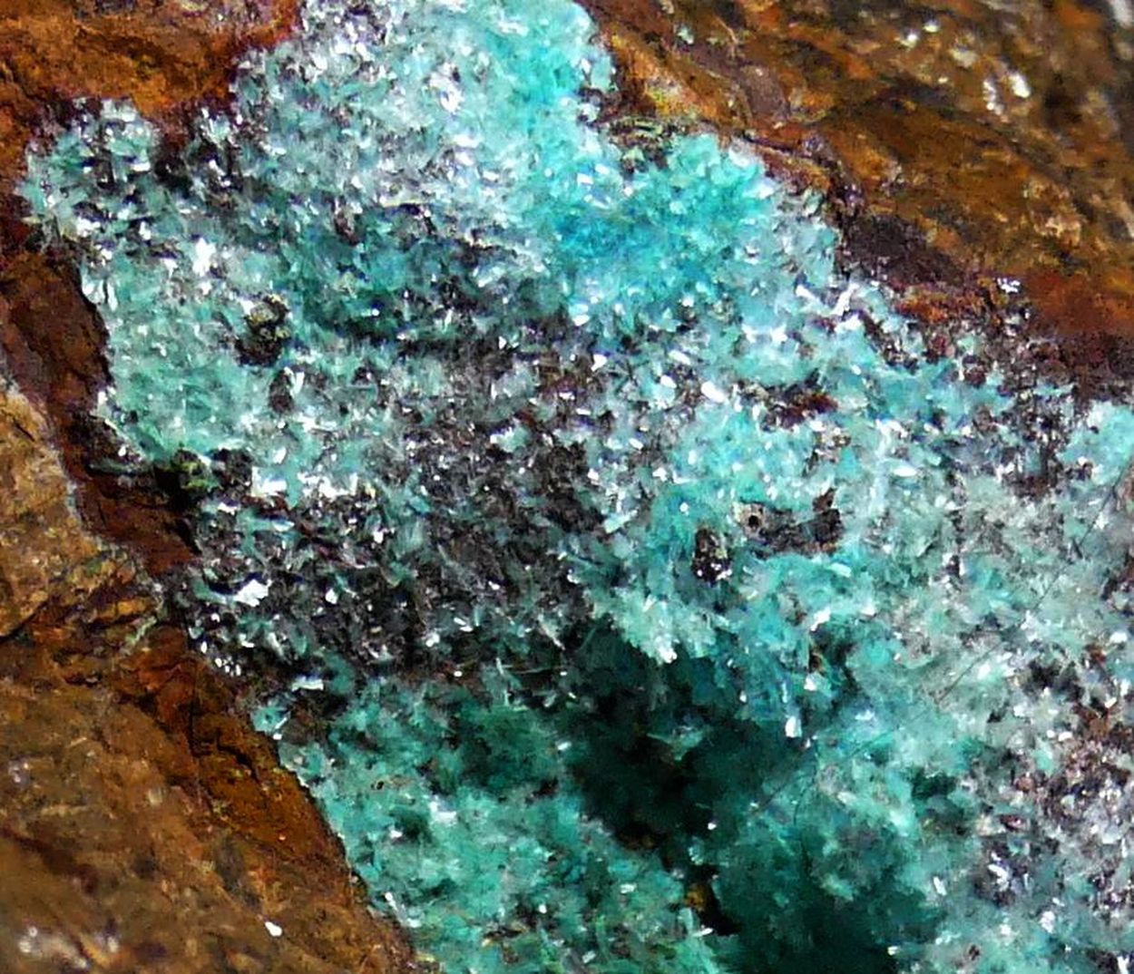 Aurichalcite