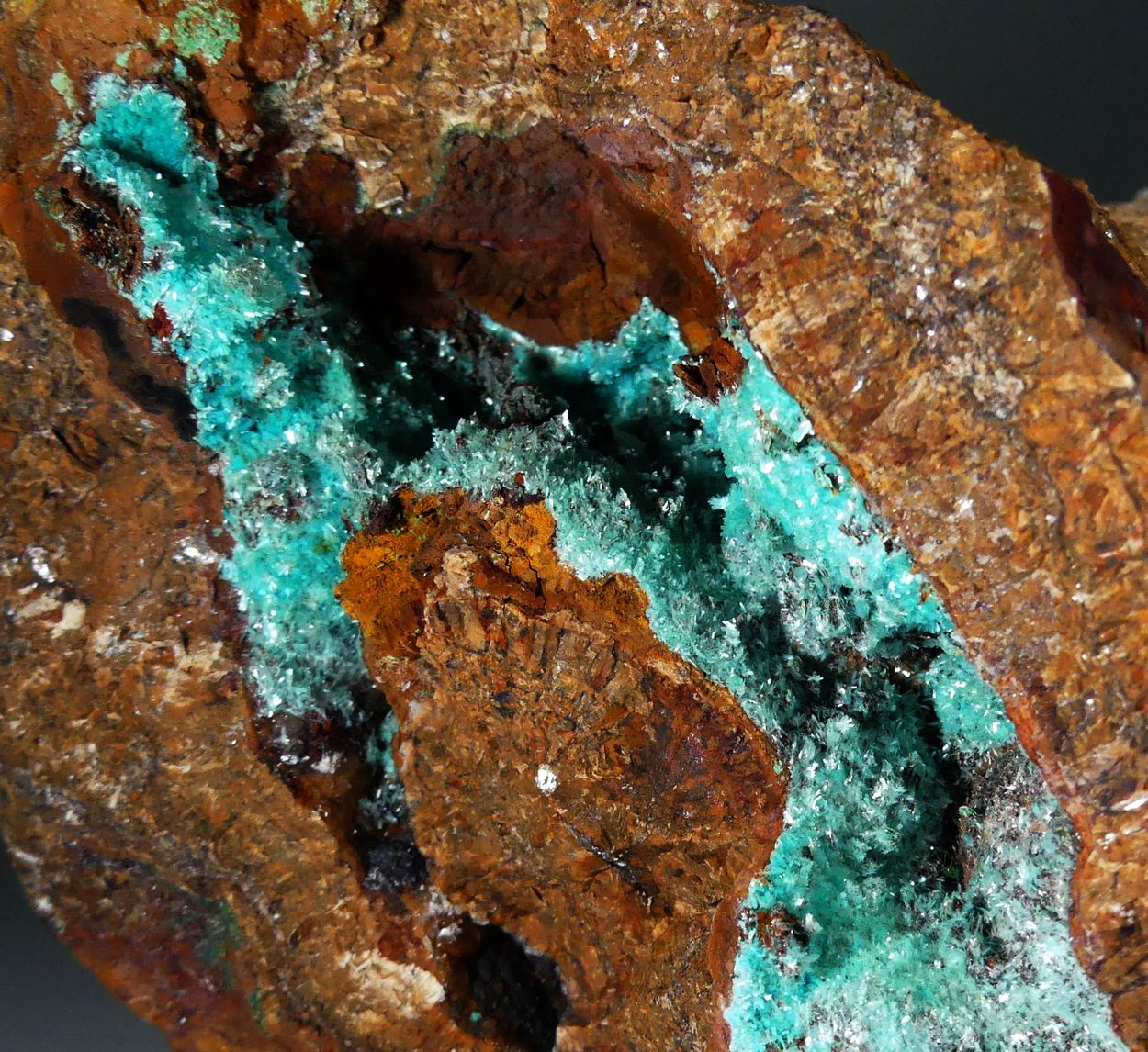 Aurichalcite