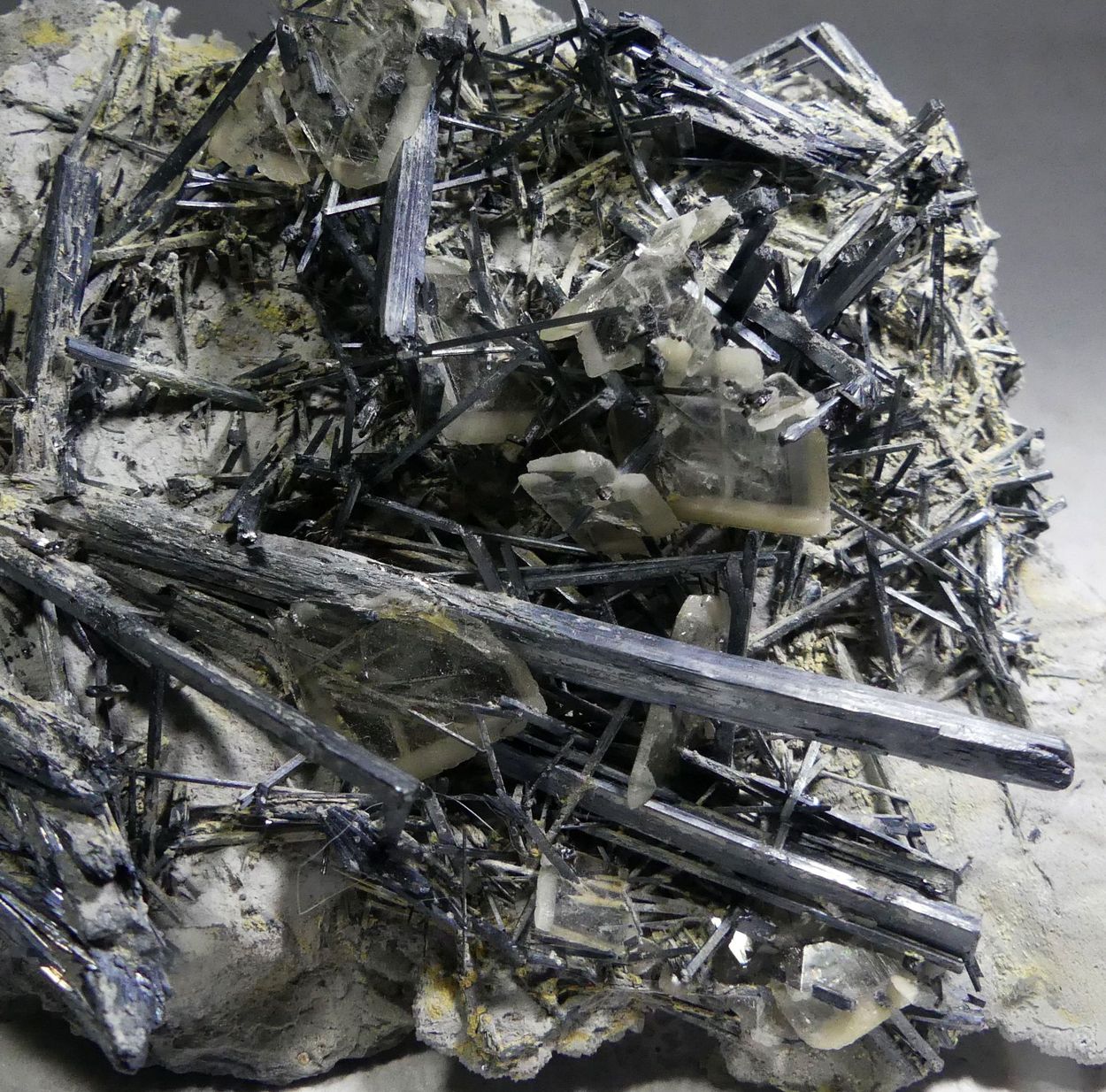 Stibnite & Baryte