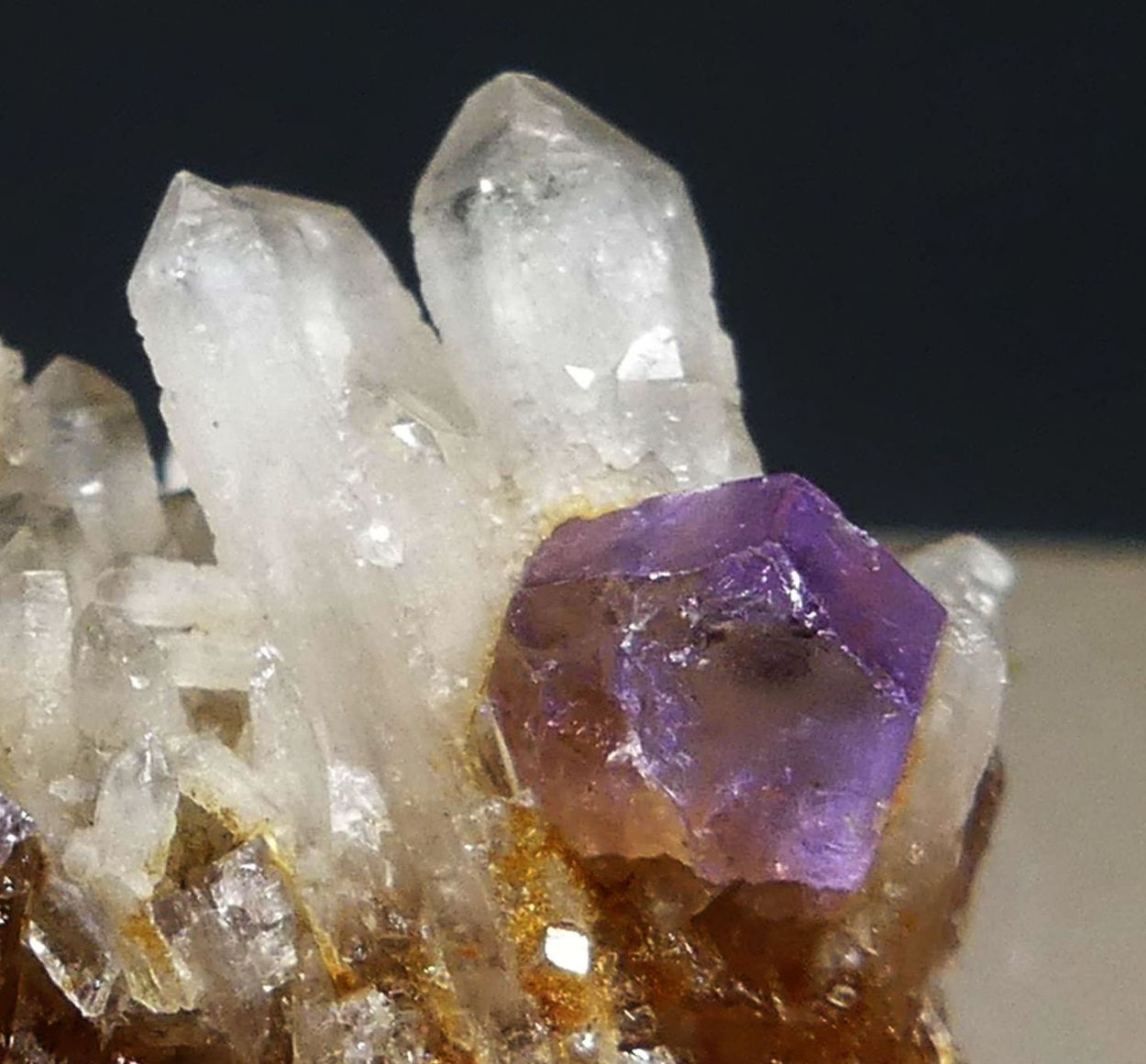 Fluorapatite On Quartz