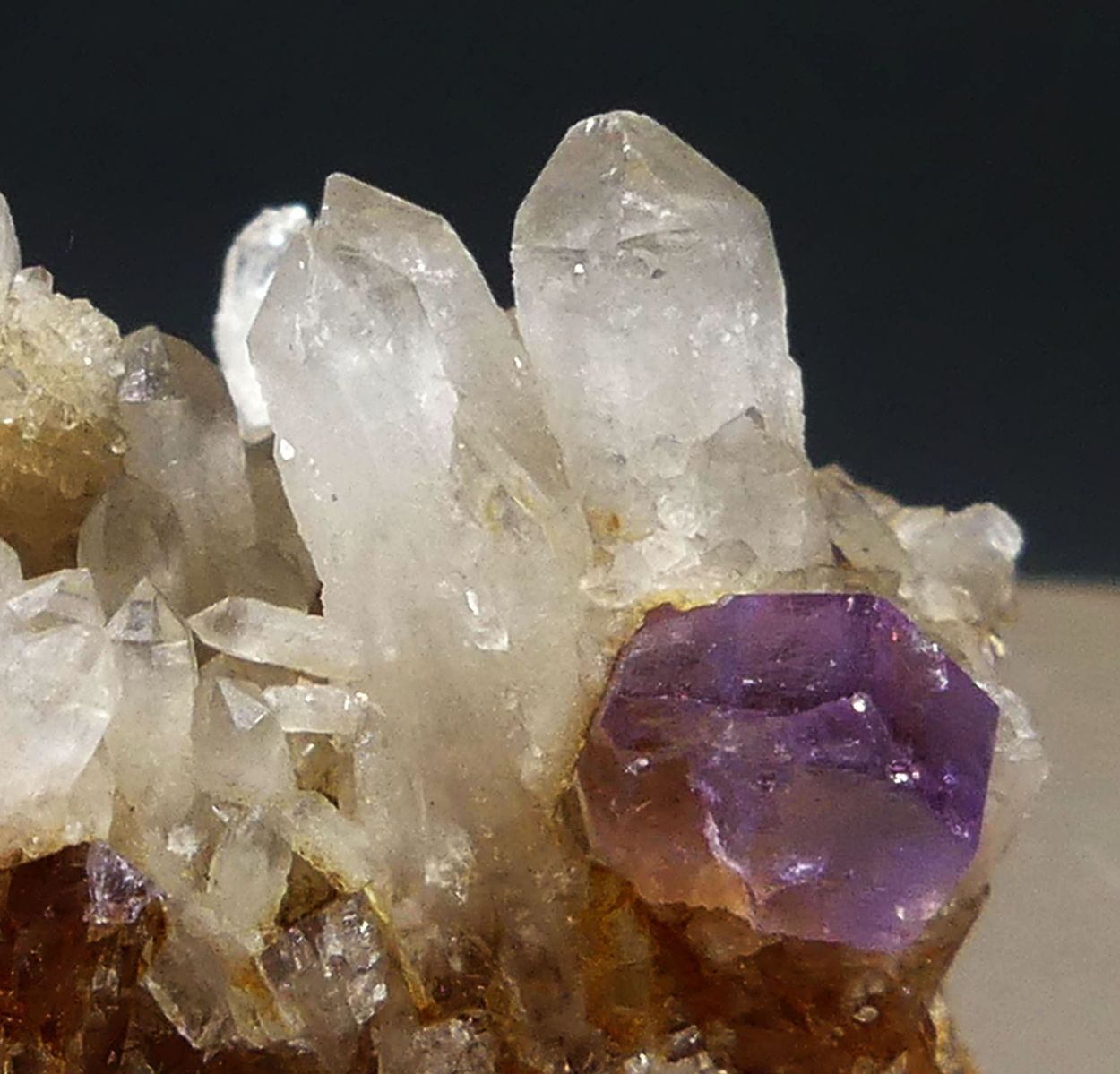 Fluorapatite On Quartz