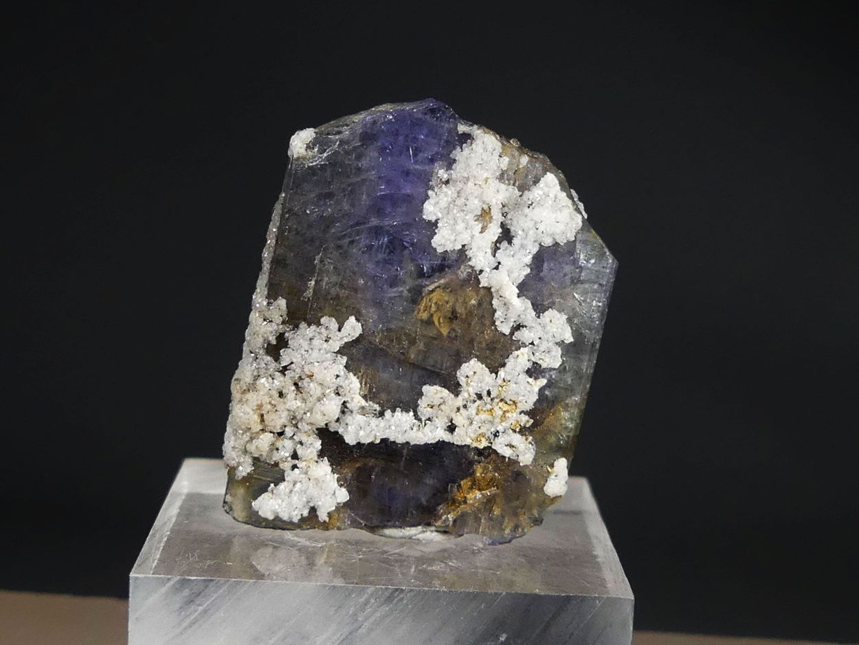 Tanzanite With Calcite