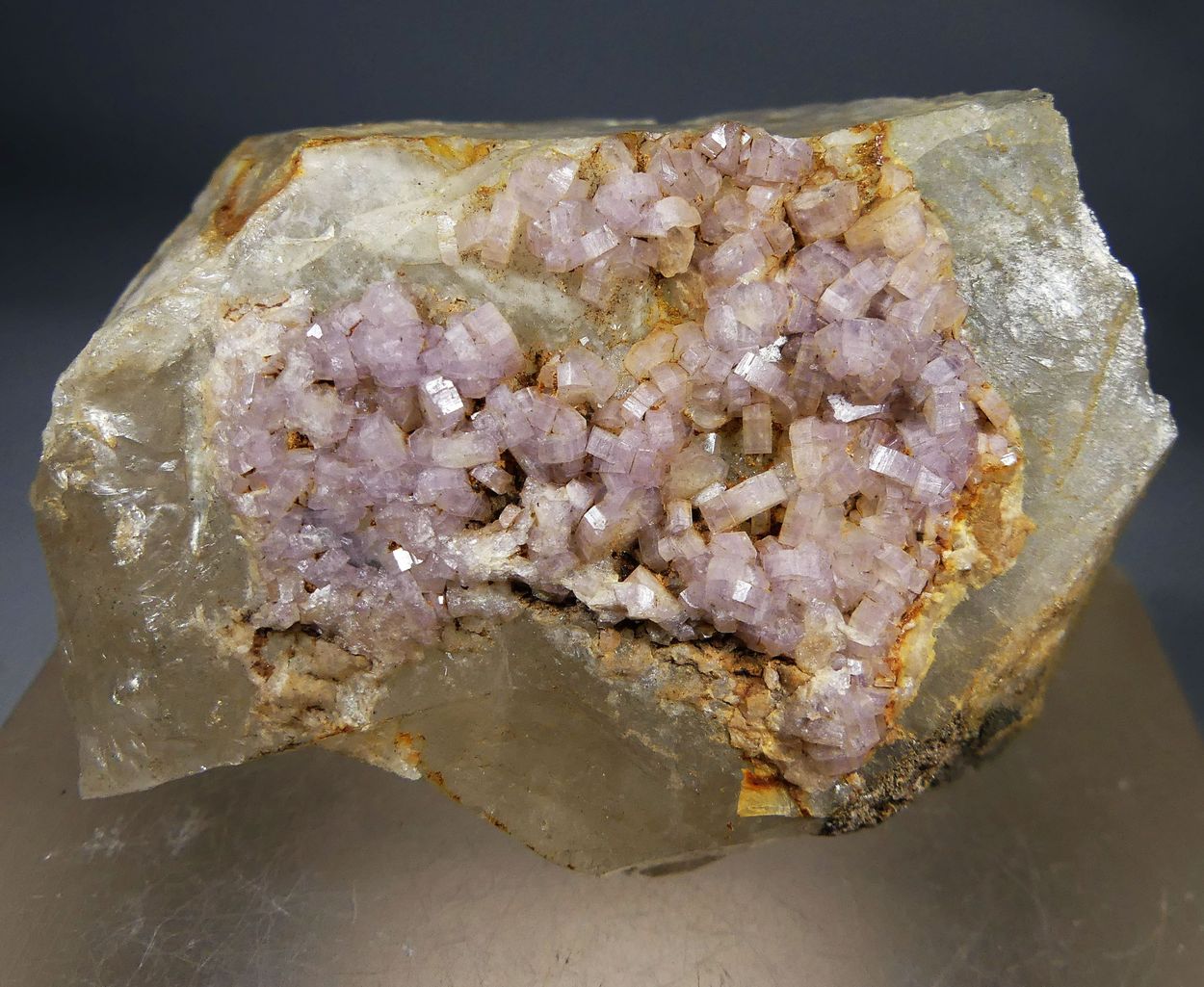 Fluorapatite On Quartz