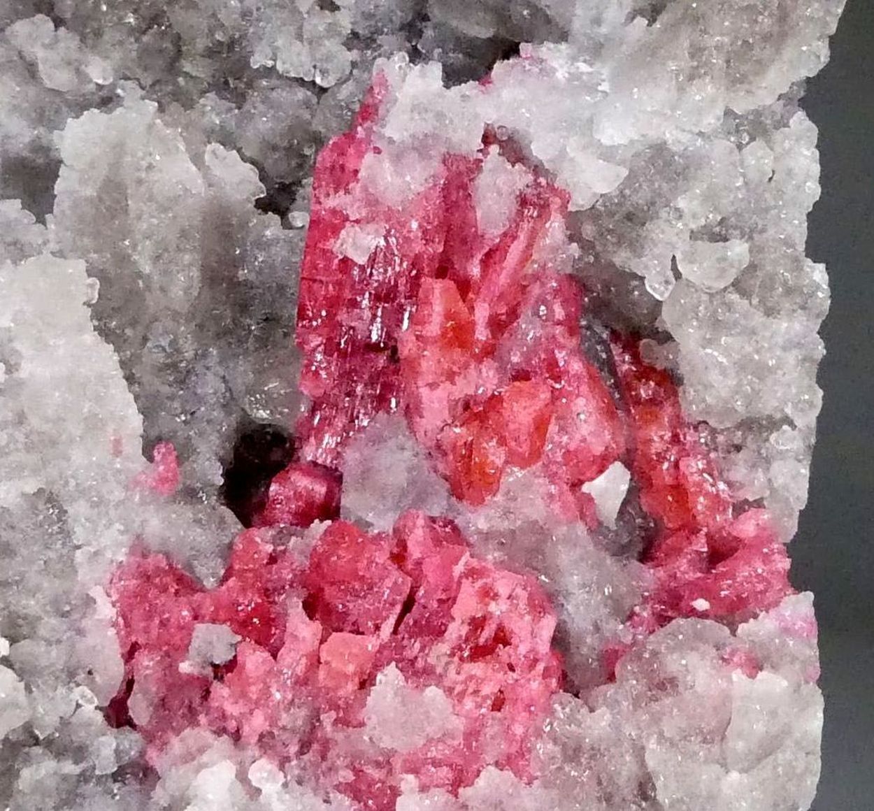 Thulite