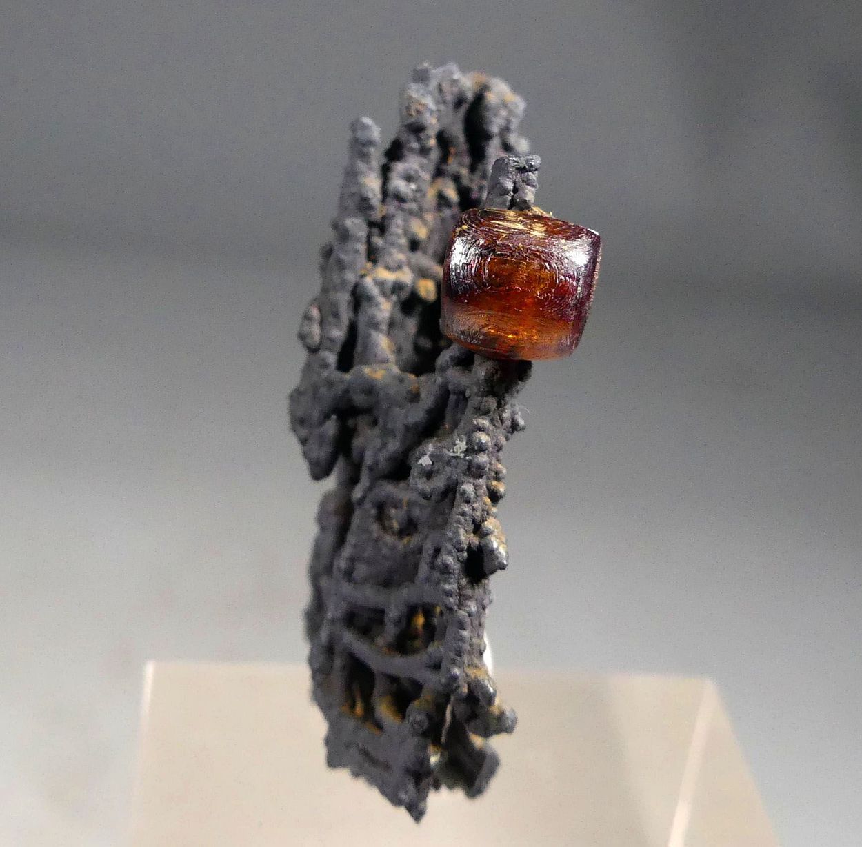 Vanadinite On Pyrolusite