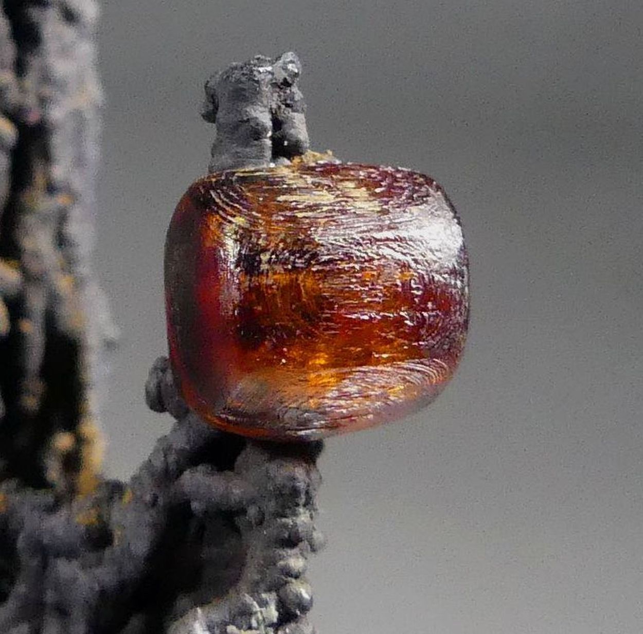 Vanadinite On Pyrolusite