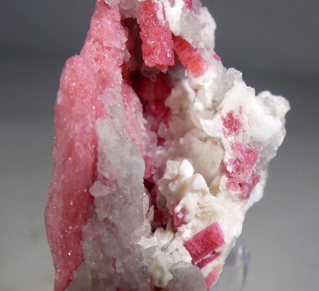 Thulite