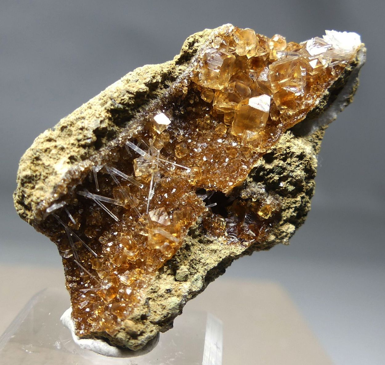 Natrolite On Calcite On Natrolite Psm Fossil Wood