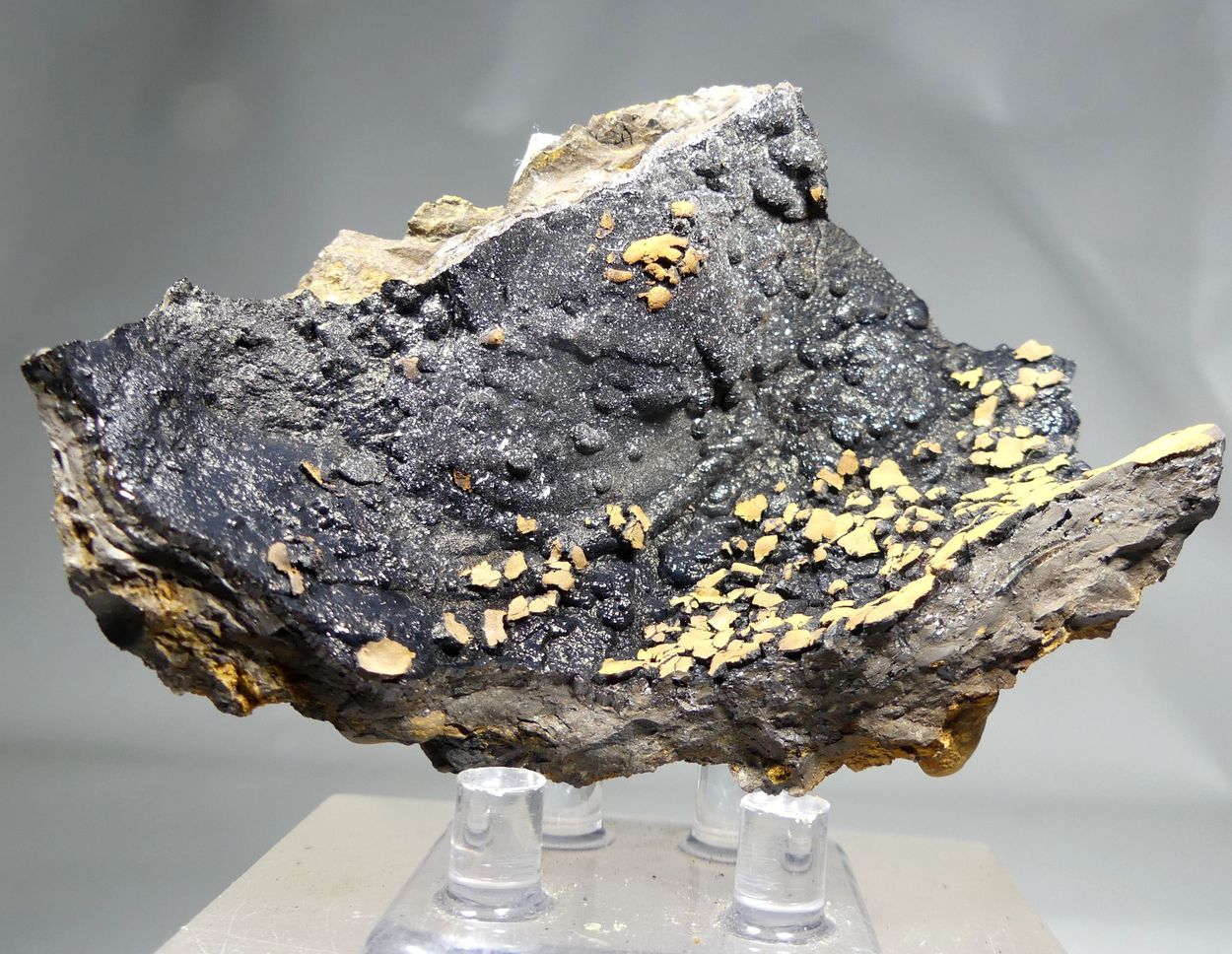 Lepidocrocite On Goethite